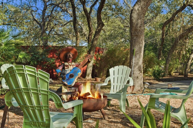 HilltopPoolHouse_083